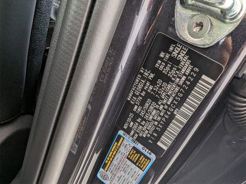 New 2025 Kia Telluride S image 33