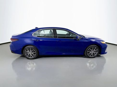Used 2023 Toyota Camry XLE w/ Cold Weather Package AWD/4WD image 5