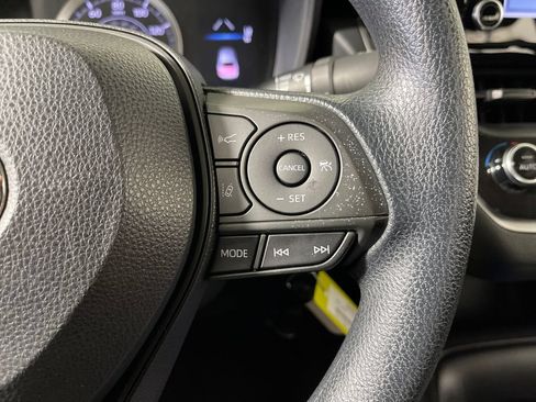 Certified 2020 Toyota Corolla LE FWD image 27
