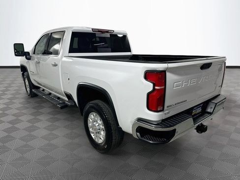 Used 2025 Chevrolet Silverado 2500 LTZ w/ LTZ Premium Package AWD/4WD image 5