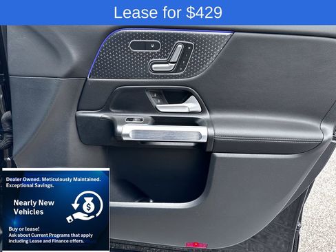 Used 2025 Mercedes-Benz GLB 250 4MATIC image 34