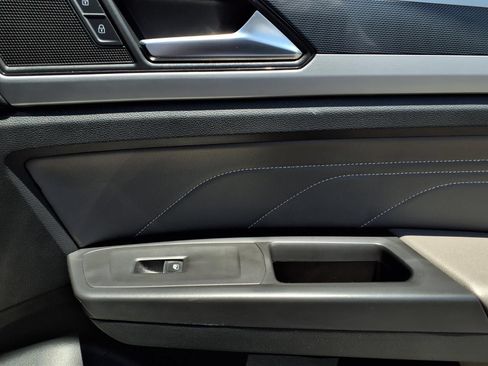 Certified 2023 Volkswagen Atlas SEL R-Line AWD/4WD image 27