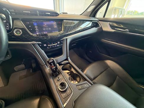 Used 2020 Cadillac XT6 Premium Luxury AWD/4WD image 26