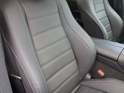 Used 2025 Mercedes-Benz GLS 450 4MATIC image 18