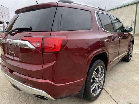Used 2017 GMC Acadia Denali image 5