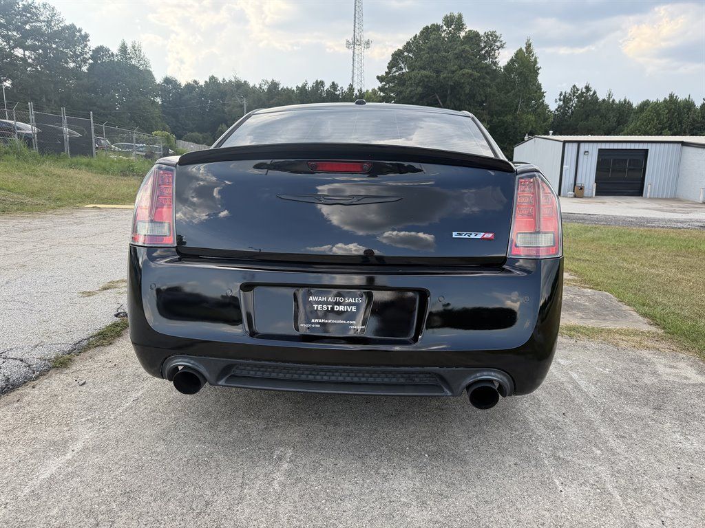 Used 2012 Chrysler 300 SRT8 w/ 19-Premium Speaker Group RWD image 6