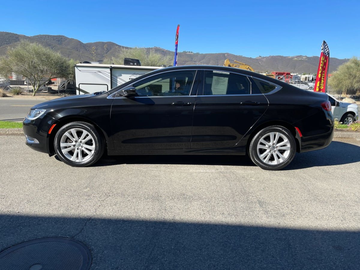 Used 2015 Chrysler 200 Limited FWD image 8
