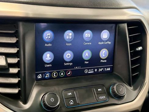 Used 2022 GMC Acadia Denali w/ Denali Ultimate Package image 15