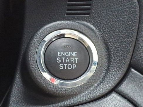 Certified 2025 Subaru Outback Limited image 24