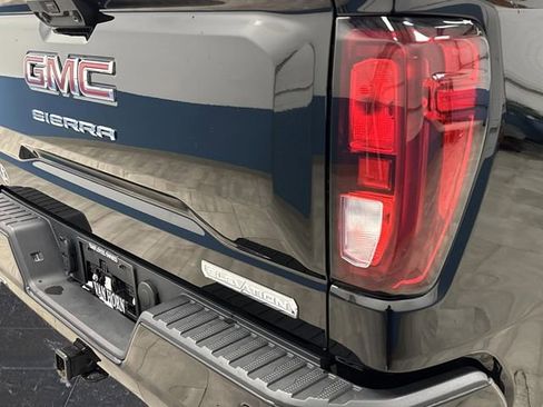 Used 2025 GMC Sierra 1500 Elevation image 33