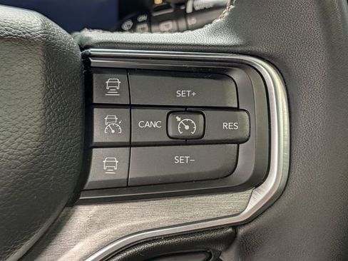 Used 2023 Jeep Wagoneer Series II AWD/4WD image 24