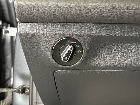 Used 2025 Volkswagen Jetta S FWD image 18