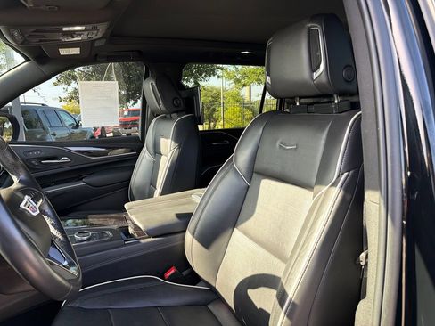 Used 2022 Cadillac Escalade ESV Sport w/ Touring Package AWD/4WD image 20