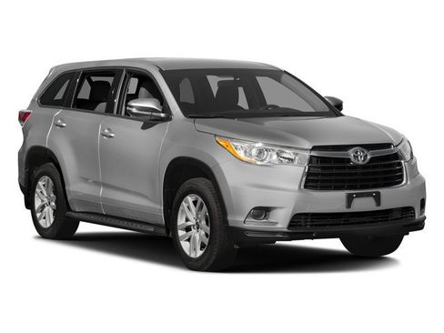 Used 2016 Toyota Highlander LE AWD/4WD image 9