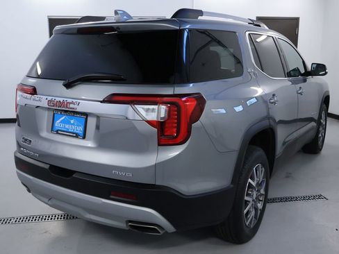 Used 2023 GMC Acadia SLT image 7
