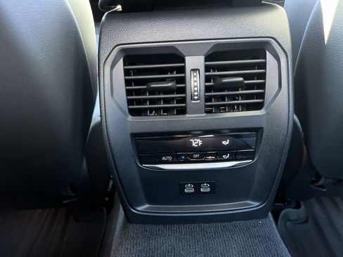 Used 2024 BMW M3 Competition w/ Executive Package image 40