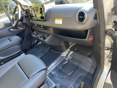 New 2026 Mercedes-Benz Sprinter 2500 image 40
