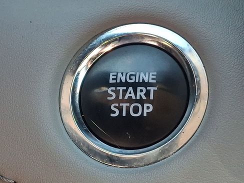 Certified 2023 Toyota Highlander LE image 26