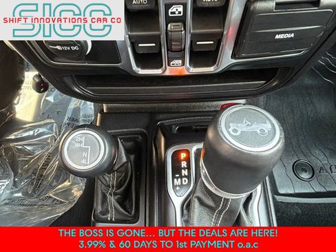 Used 2019 Jeep Wrangler Unlimited Sahara AWD/4WD image 20