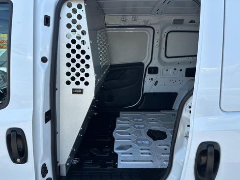 Used 2021 RAM ProMaster City Tradesman image 21