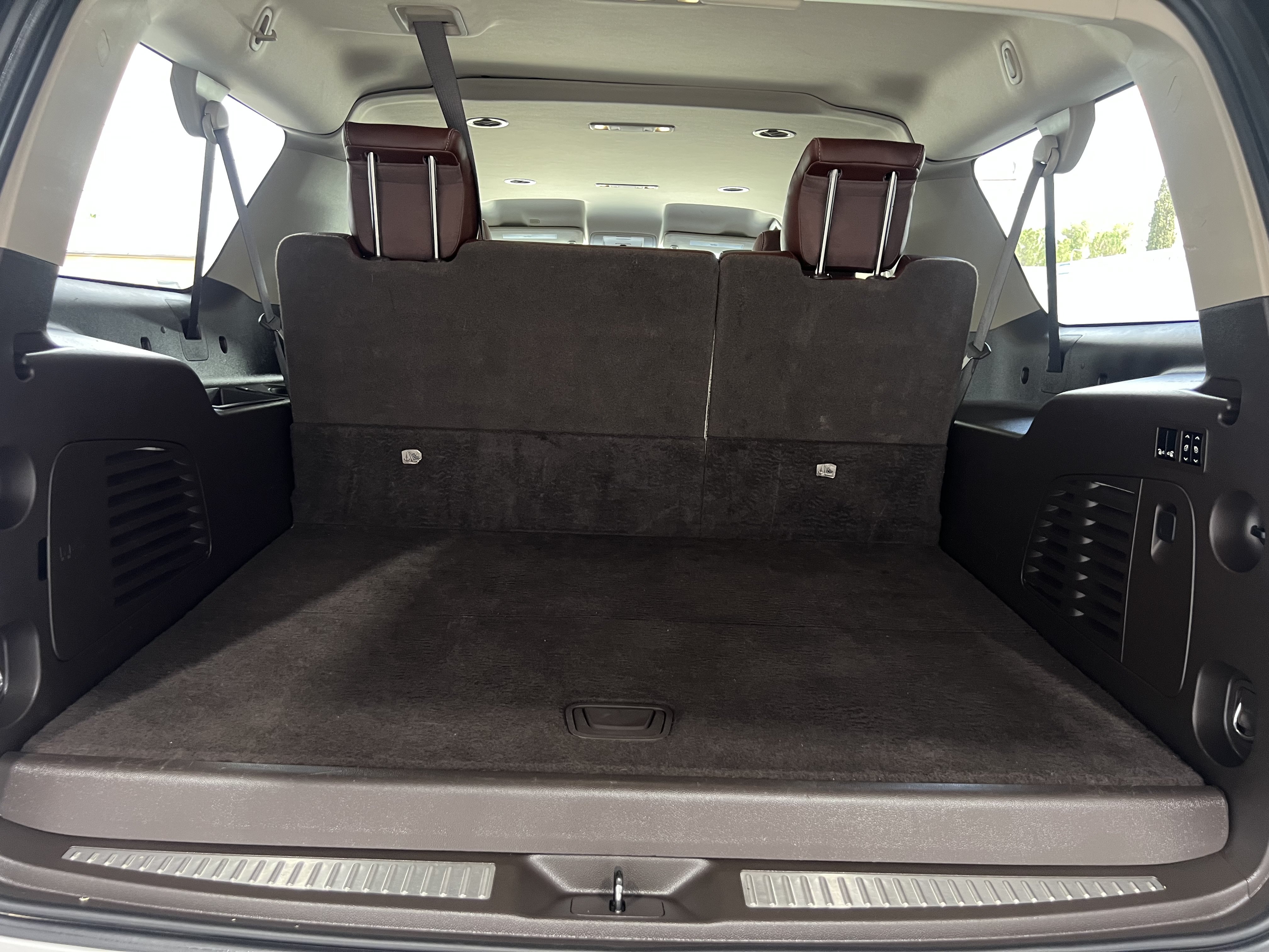 Used 2019 Chevrolet Suburban Premier AWD/4WD image 5