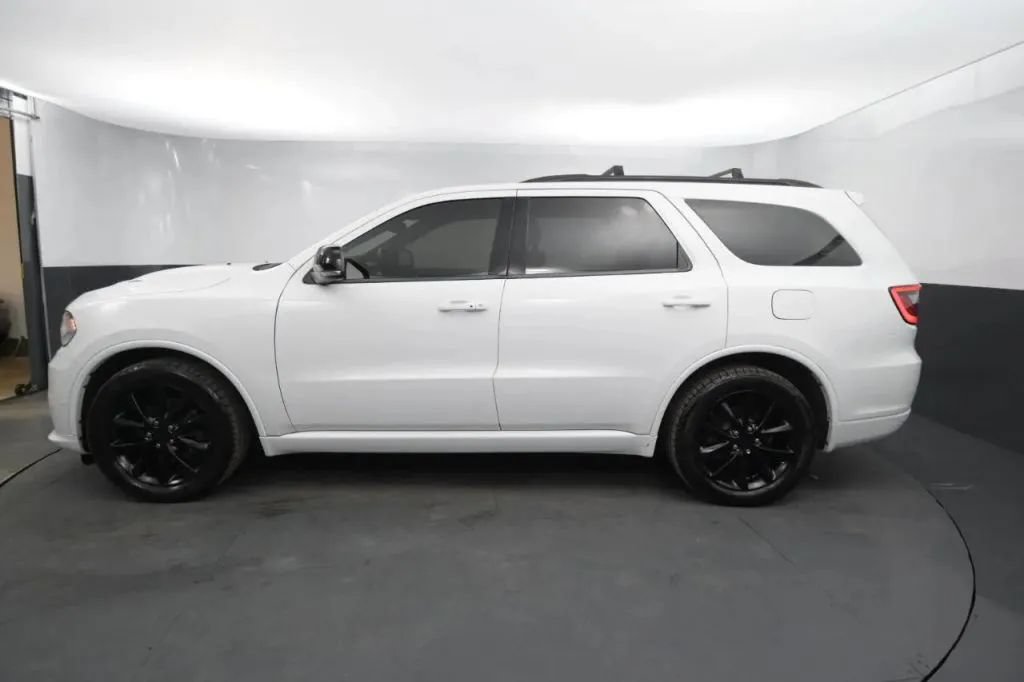 Used 2018 Dodge Durango R/T w/ Blacktop Package AWD/4WD image 2