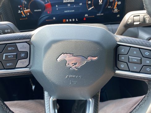 Used 2024 Ford Mustang Coupe RWD image 17