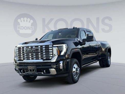 Used 2025 GMC Sierra 3500 Denali w/ Denali Reserve Package image 1