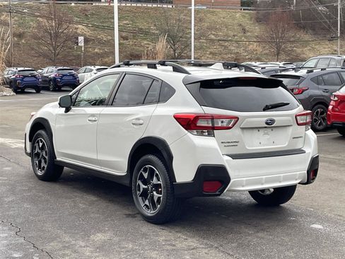 Used 2019 Subaru Crosstrek 2.0i Premium image 3