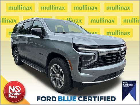 Used 2025 Chevrolet Tahoe LS w/ LPO, Dark Essentials Package RWD image 1