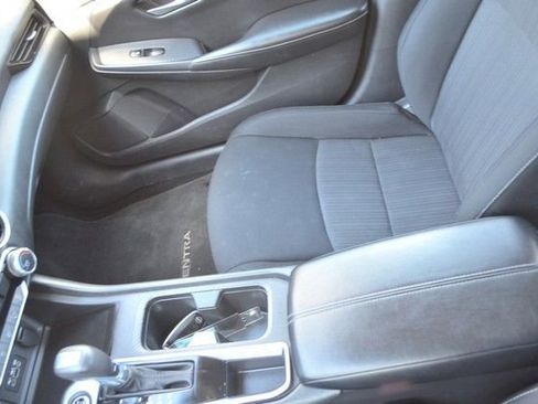 Used 2024 Nissan Sentra SV image 25