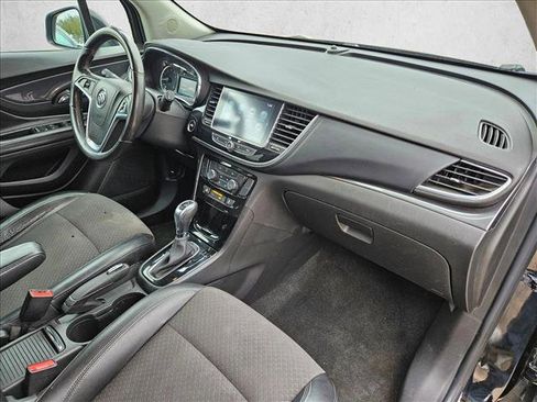 Used 2020 Buick Encore Preferred image 20