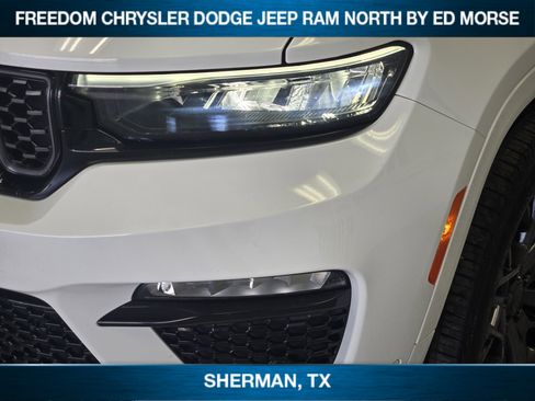 Used 2024 Jeep Grand Cherokee Summit w/ High Altitude Package AWD/4WD image 5