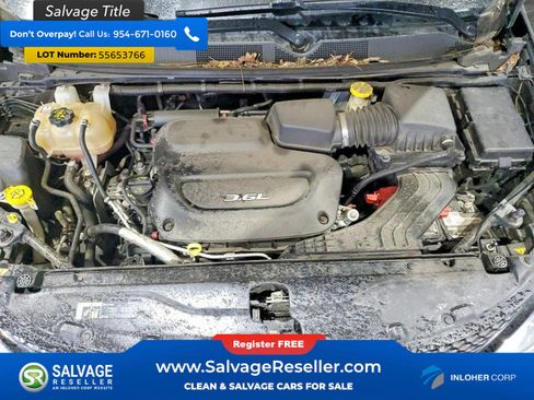 Used 2018 Chrysler Pacifica Limited w/ Advanced Safetytec Group FWD image 16