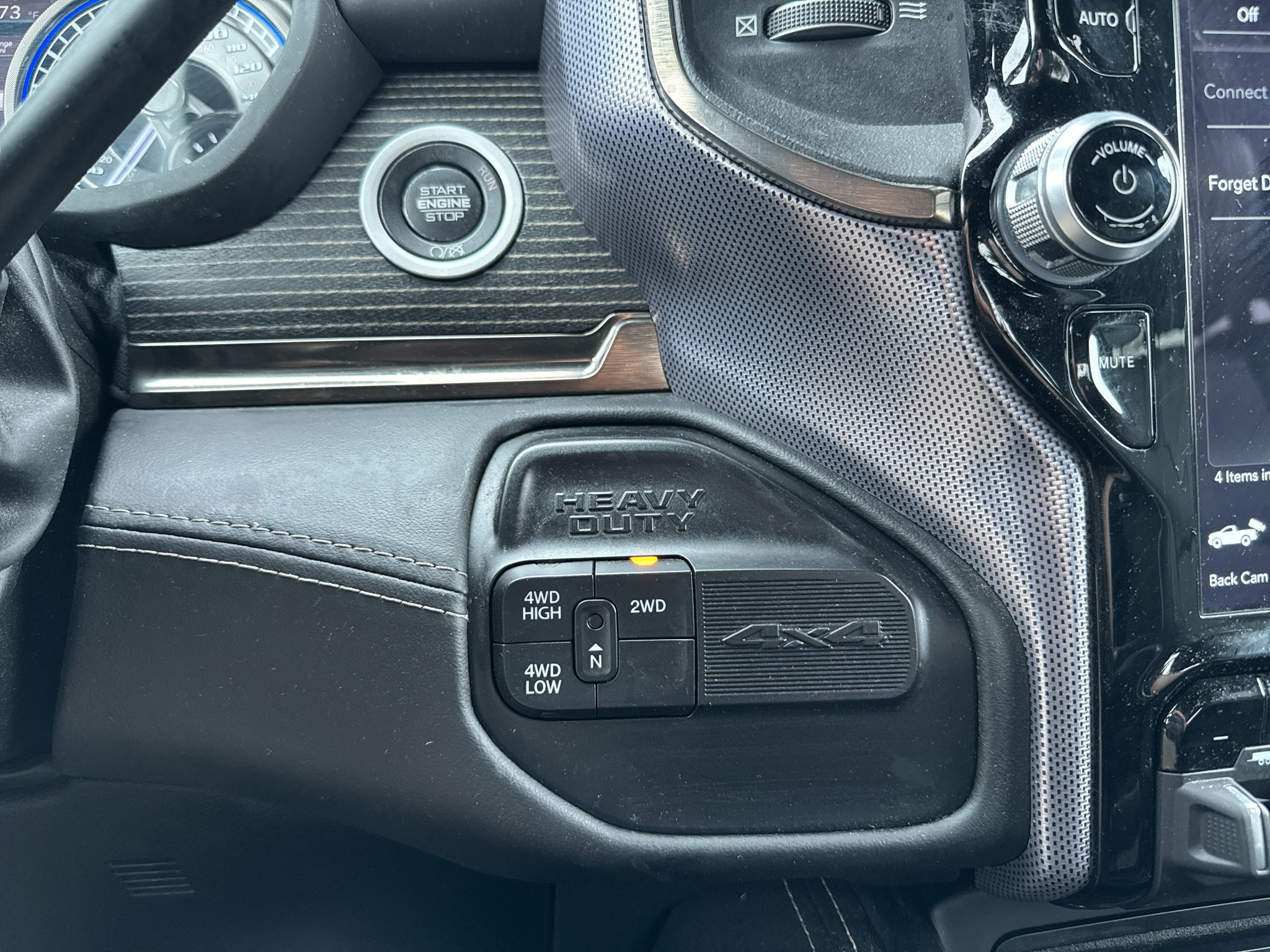 Used 2019 RAM 2500 Limited AWD/4WD image 23
