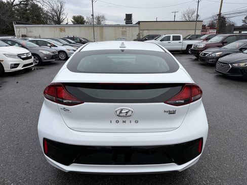Used 2019 Hyundai Ioniq Blue image 4