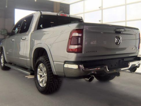 Used 2022 RAM 1500 Laramie AWD/4WD image 3