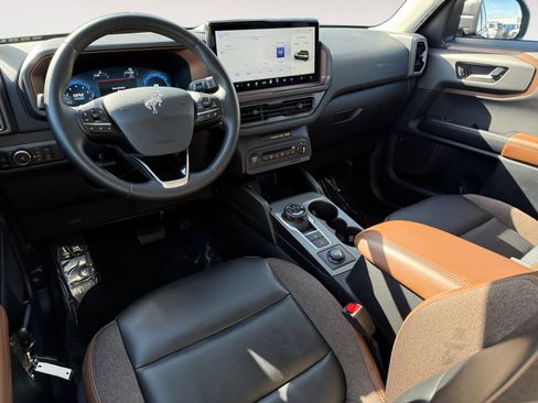 Certified 2025 Ford Bronco Sport Outer Banks w/ Outer Banks Tech Package+ AWD/4WD image 15