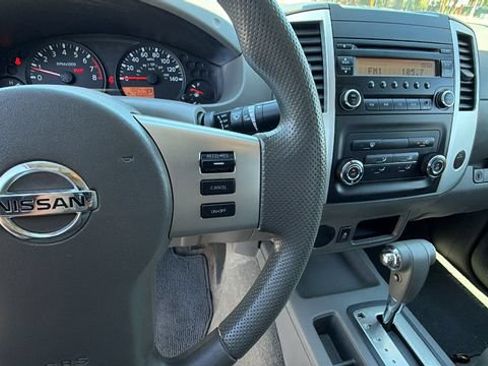 Used 2015 Nissan Frontier S RWD image 26