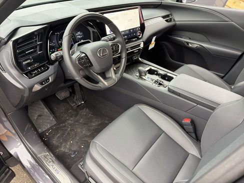 New 2026 Lexus RX 450h AWD image 8