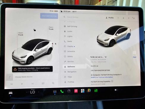 Used 2025 Tesla Model Y Long Range AWD/4WD image 18