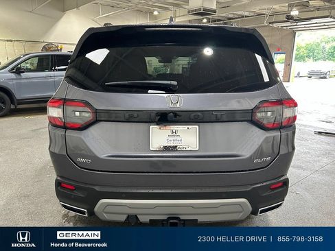 Used 2025 Honda Pilot Elite image 7