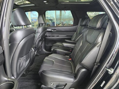 Used 2024 Hyundai Palisade Calligraphy image 11