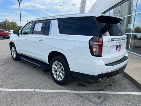 Used 2023 Chevrolet Suburban Premier image 3