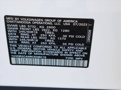 Used 2024 Volkswagen Atlas SE FWD image 30