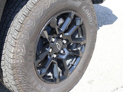 Used 2026 Chevrolet Colorado Z71 w/ Midnight Edition AWD/4WD image 39