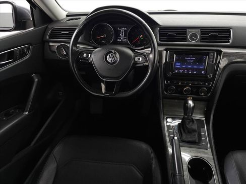 Used 2017 Volkswagen Passat 1.8T SE image 17