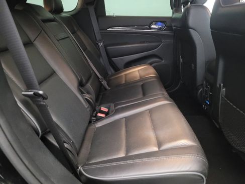 Used 2019 Jeep Grand Cherokee Overland image 19