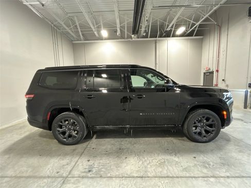 New 2026 Jeep Grand Wagoneer Limited image 5
