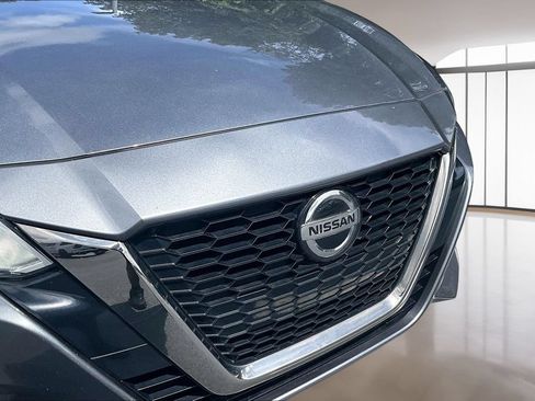 Used 2019 Nissan Altima 2.5 SR FWD image 31